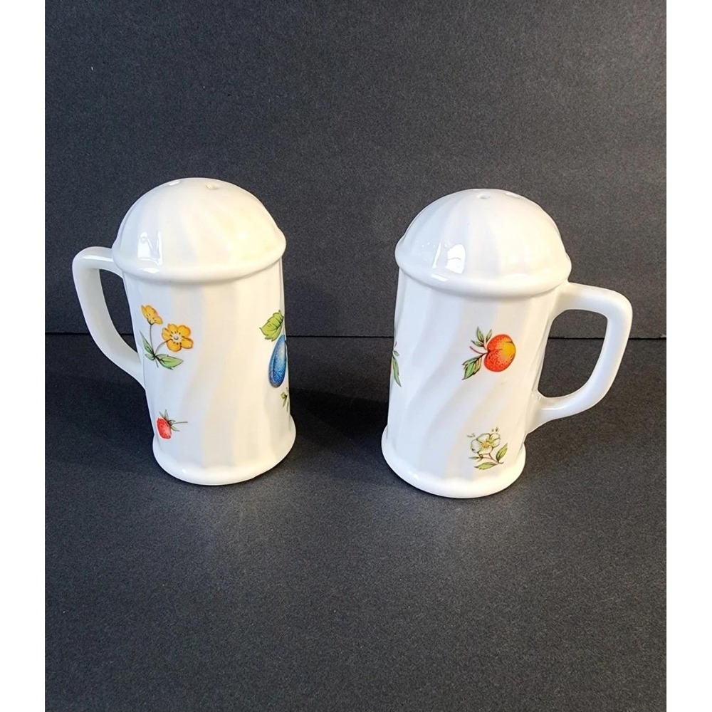 1984 RAINTREE Petite Fruit Salt And‎ Pepper Shakers Vintage